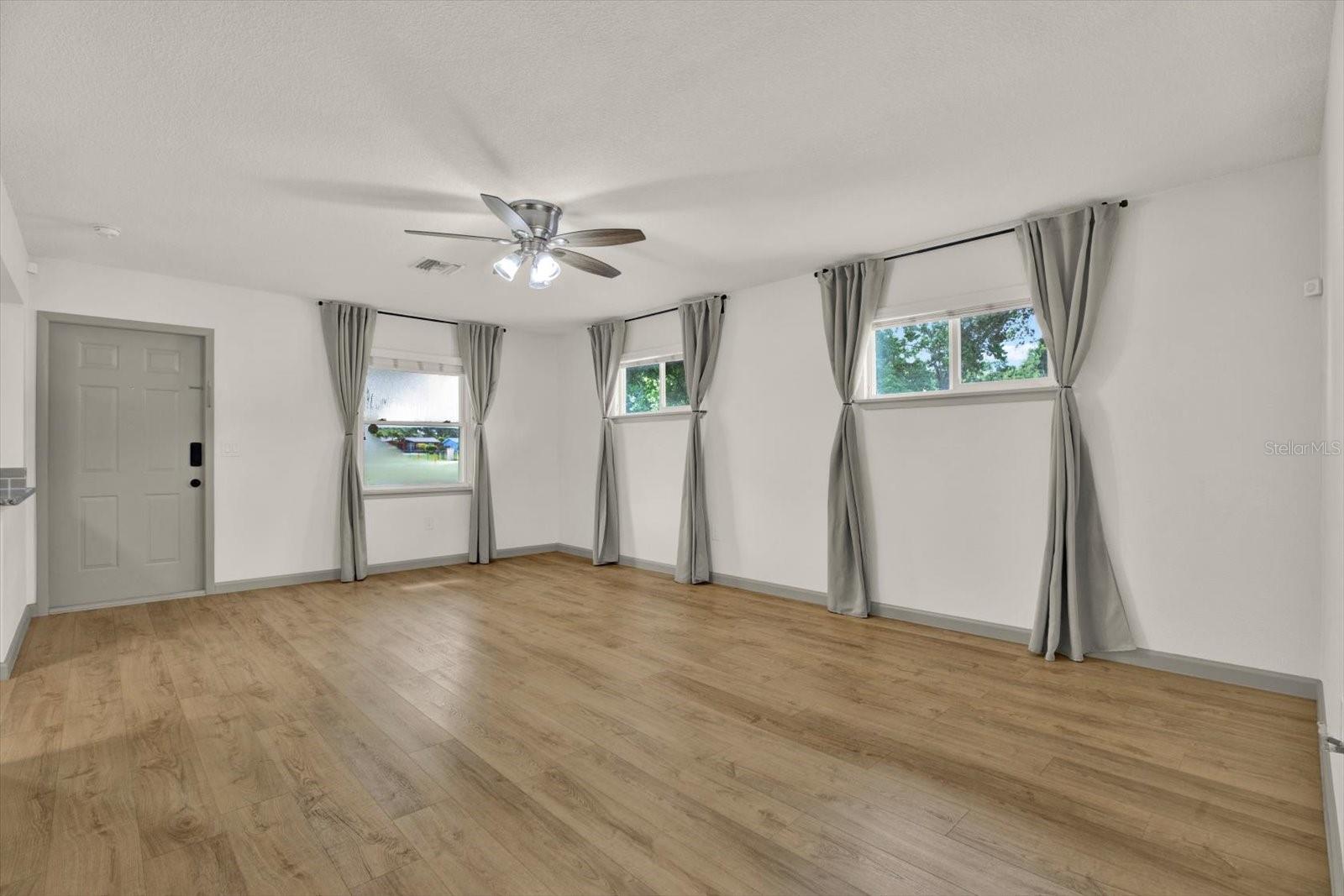 BIG ACRES - Residential