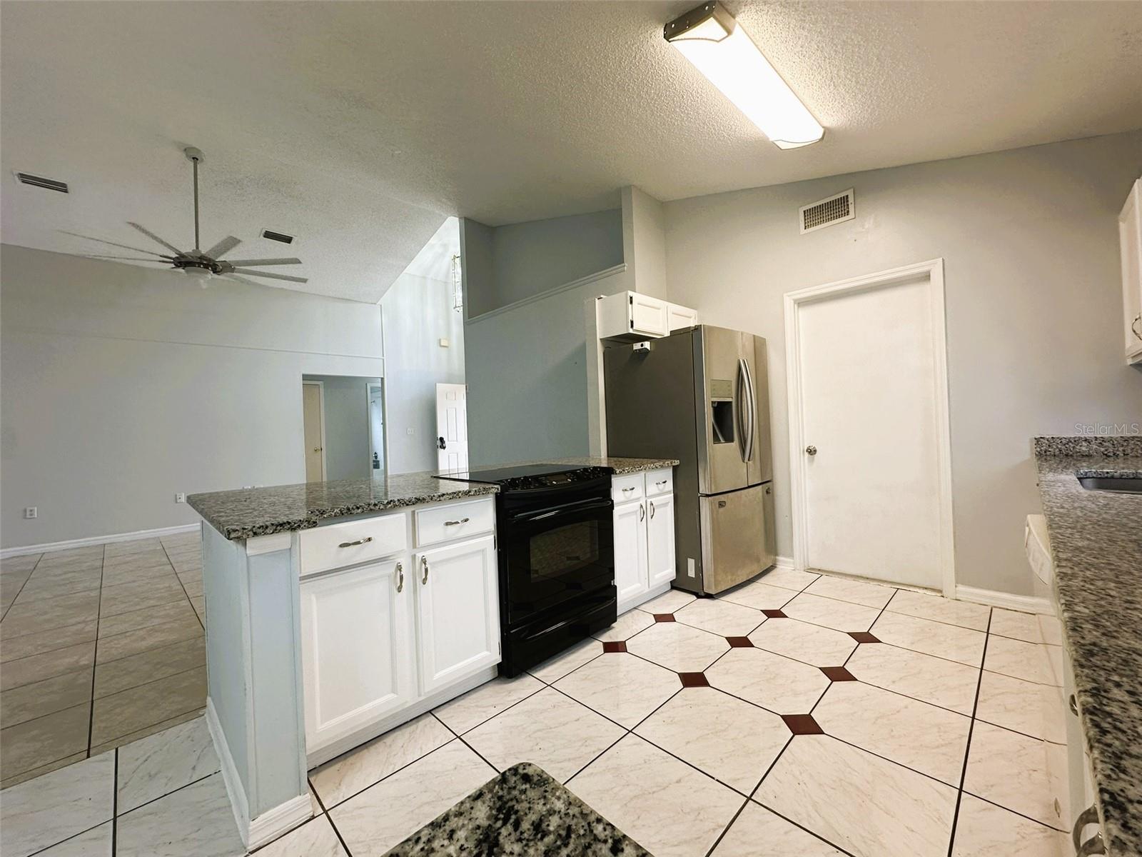 SOUTHCHASE - Residential Lease
