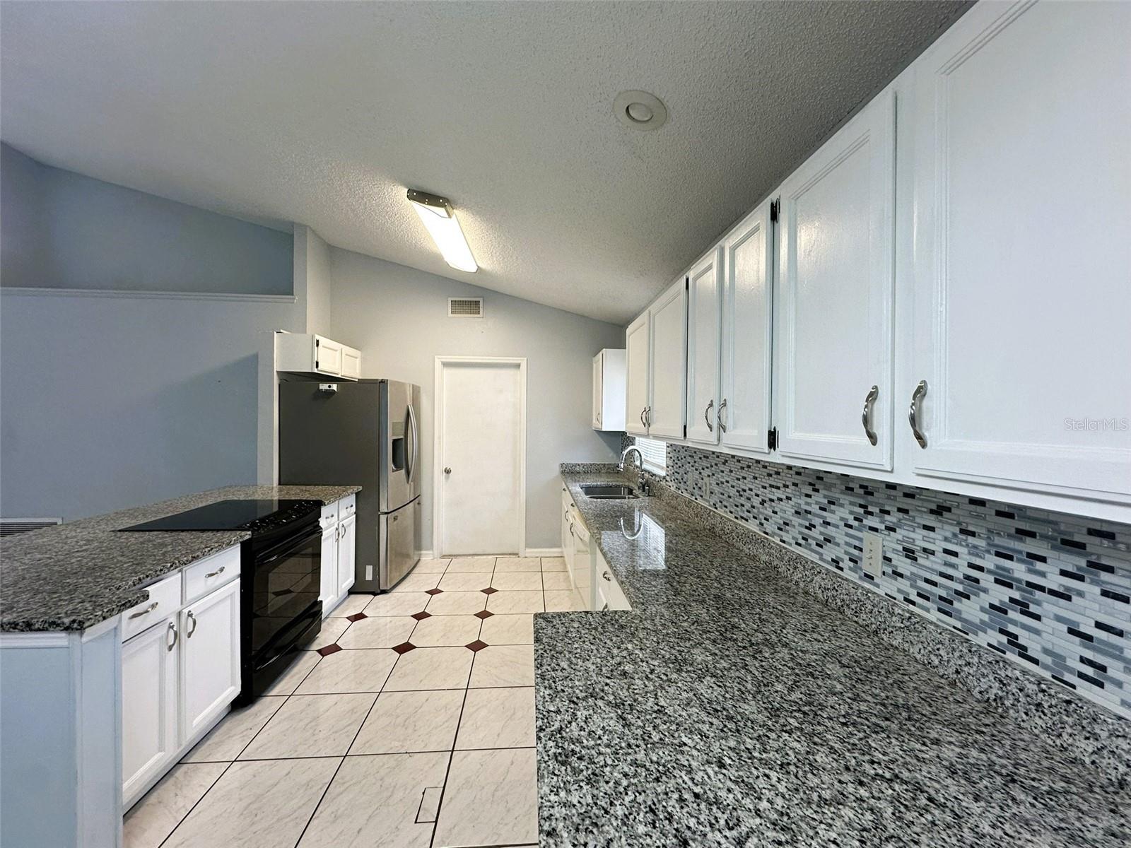 SOUTHCHASE - Residential Lease