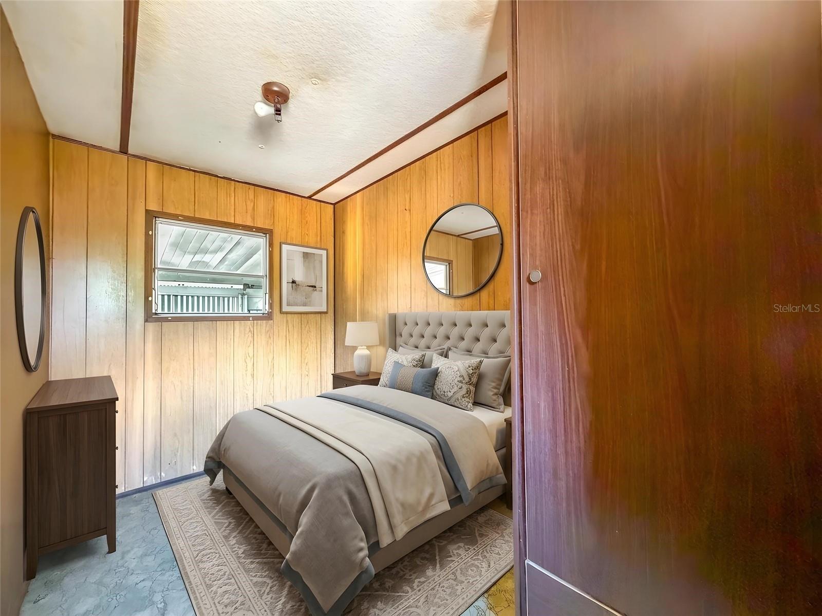 LUCERNE SHORES - Residential