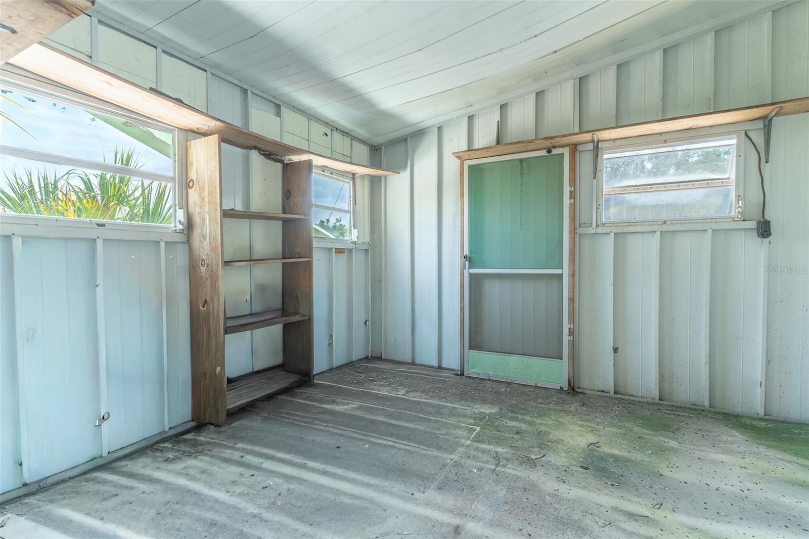 LUCERNE SHORES - Residential