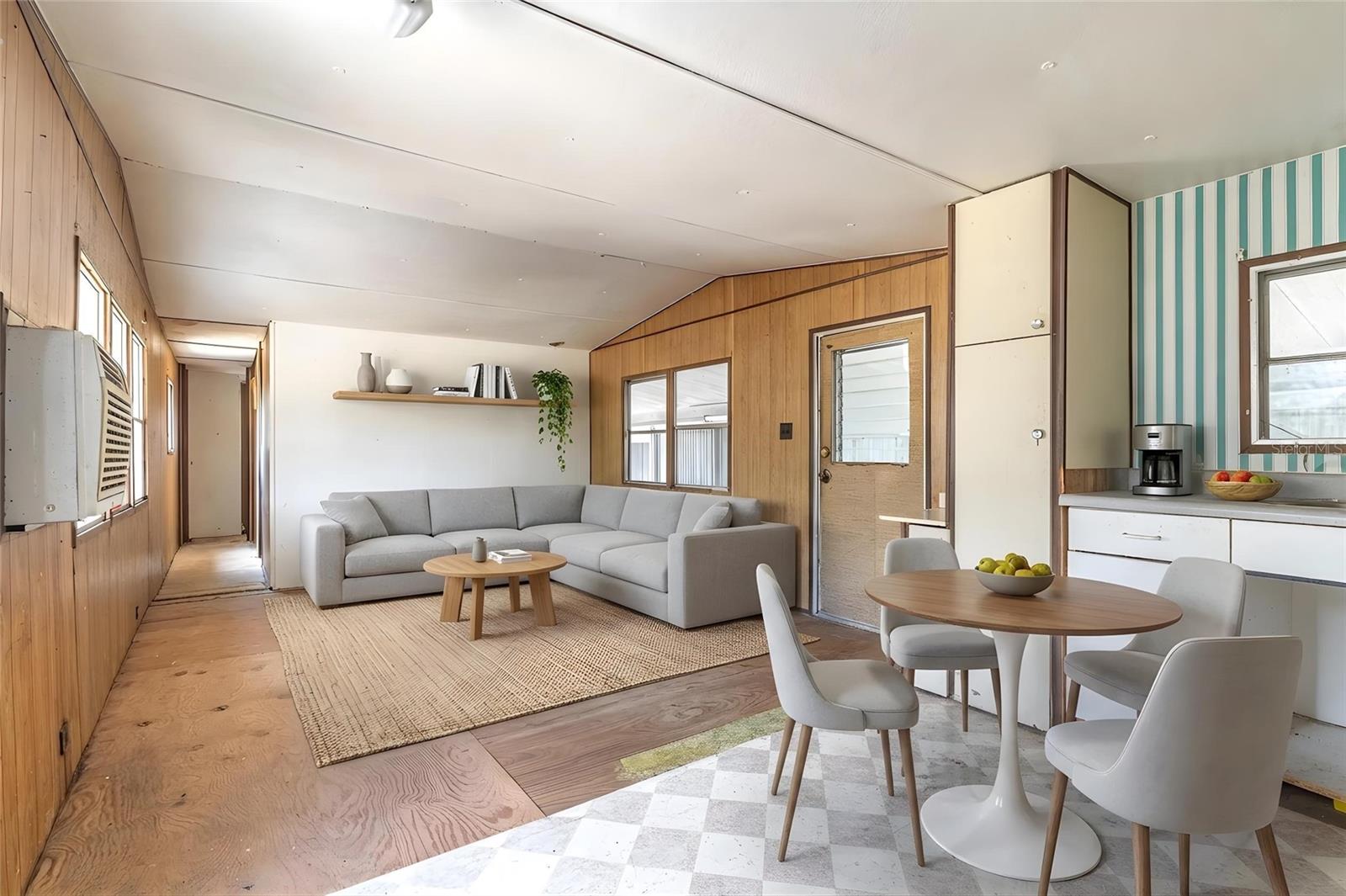 LUCERNE SHORES - Residential