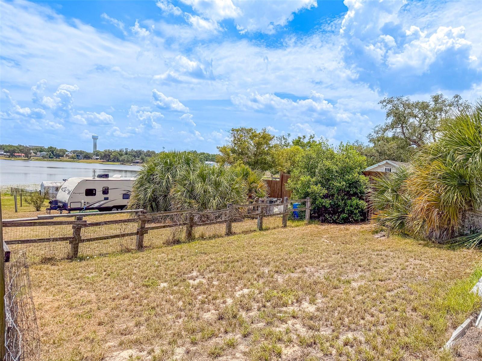 LUCERNE SHORES - Residential