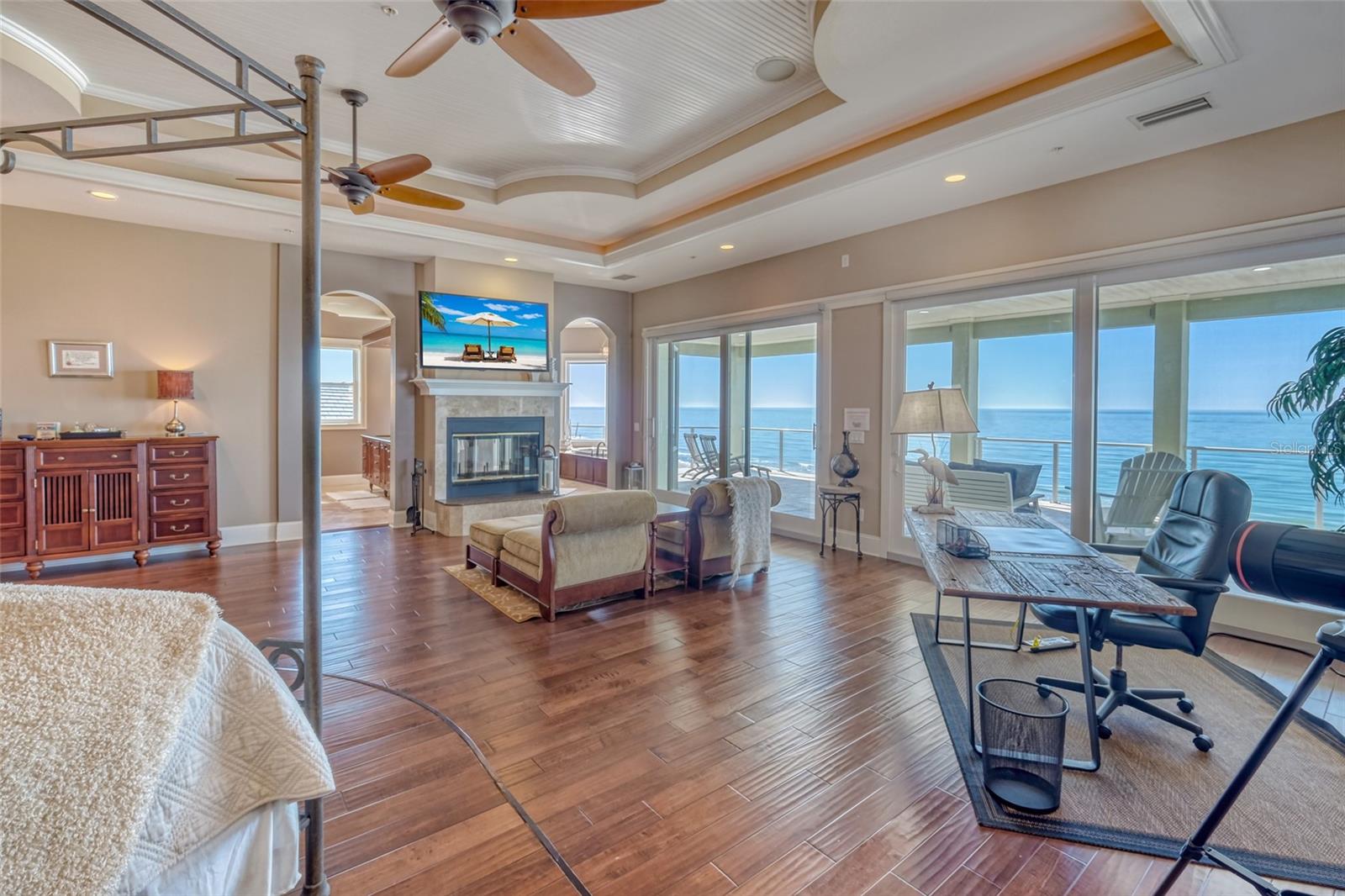 SONSET PLACE CONDO - Residential