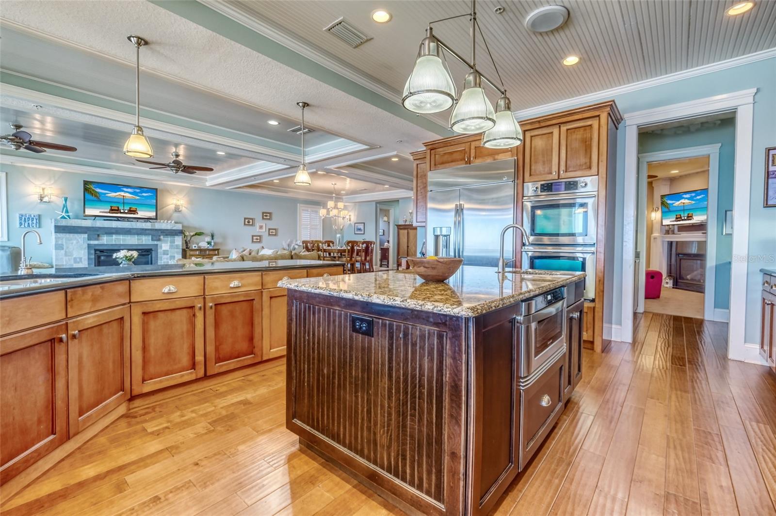 SONSET PLACE CONDO - Residential