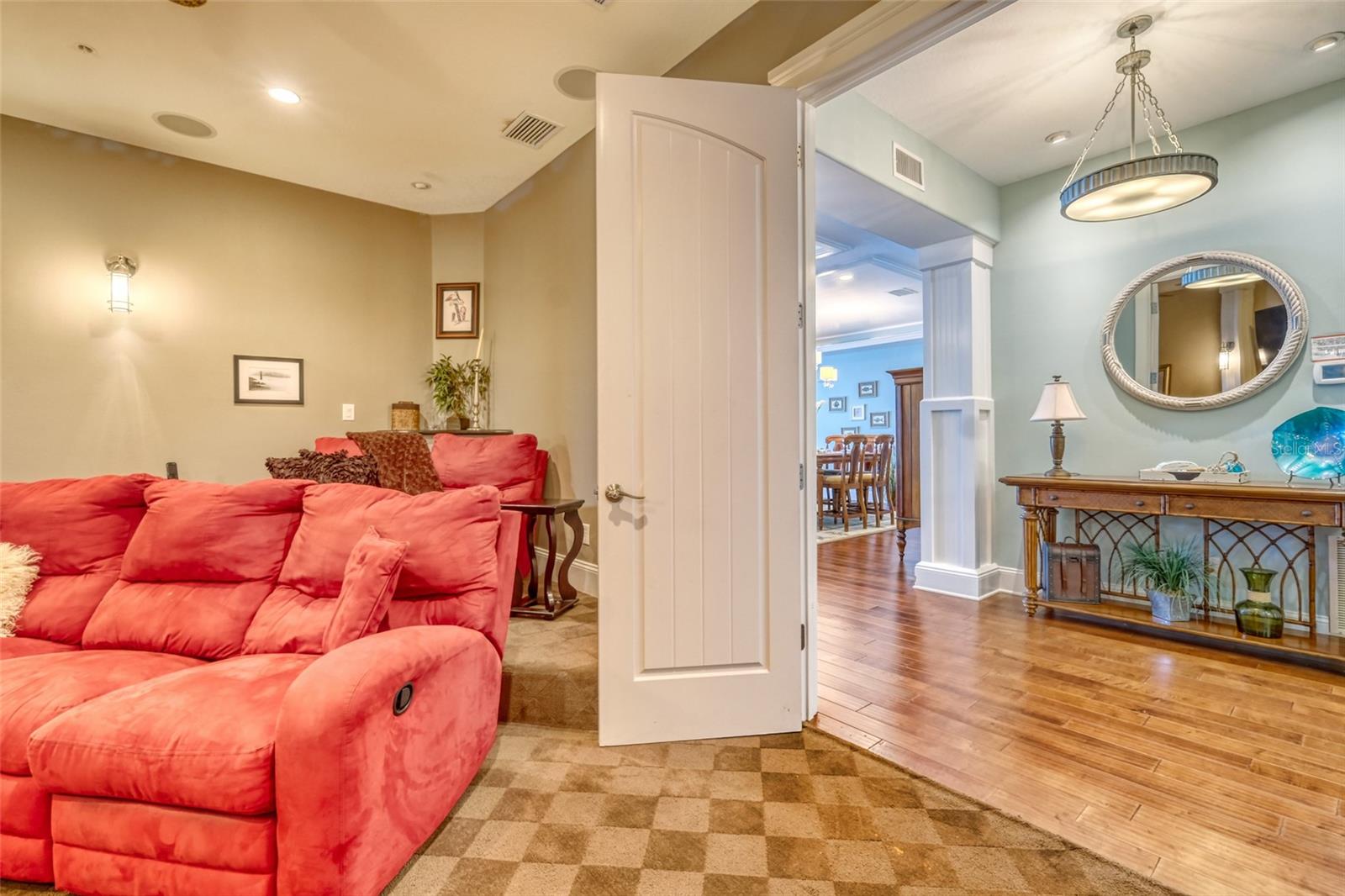 SONSET PLACE CONDO - Residential