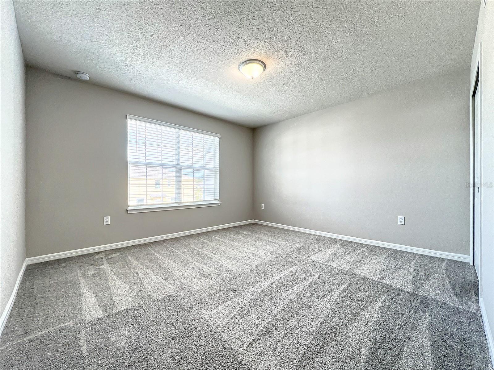 GRAYSON SQUARE - Residential Lease