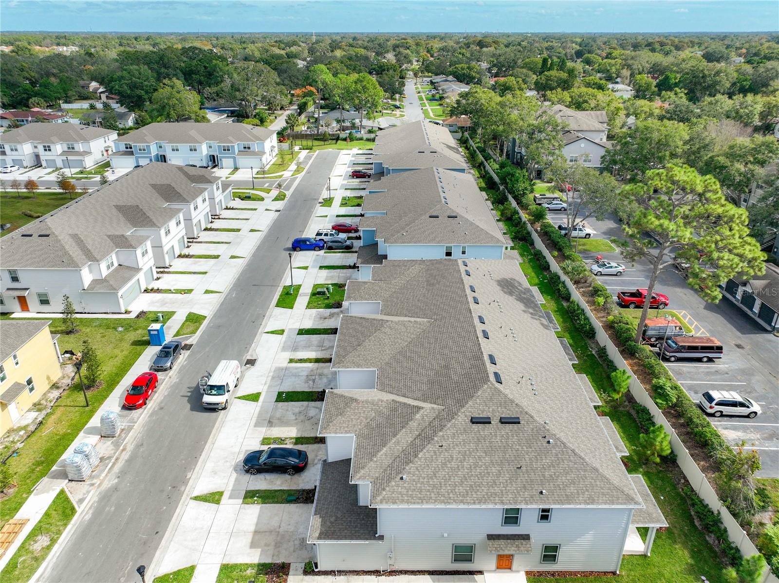 GRAYSON SQUARE - Residential Lease