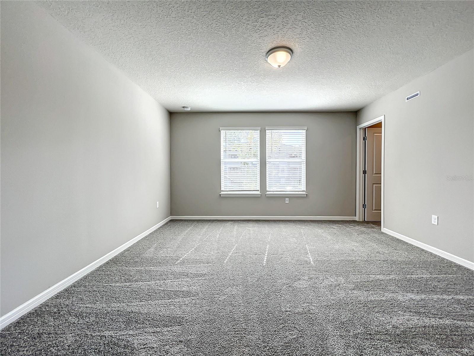 GRAYSON SQUARE - Residential Lease