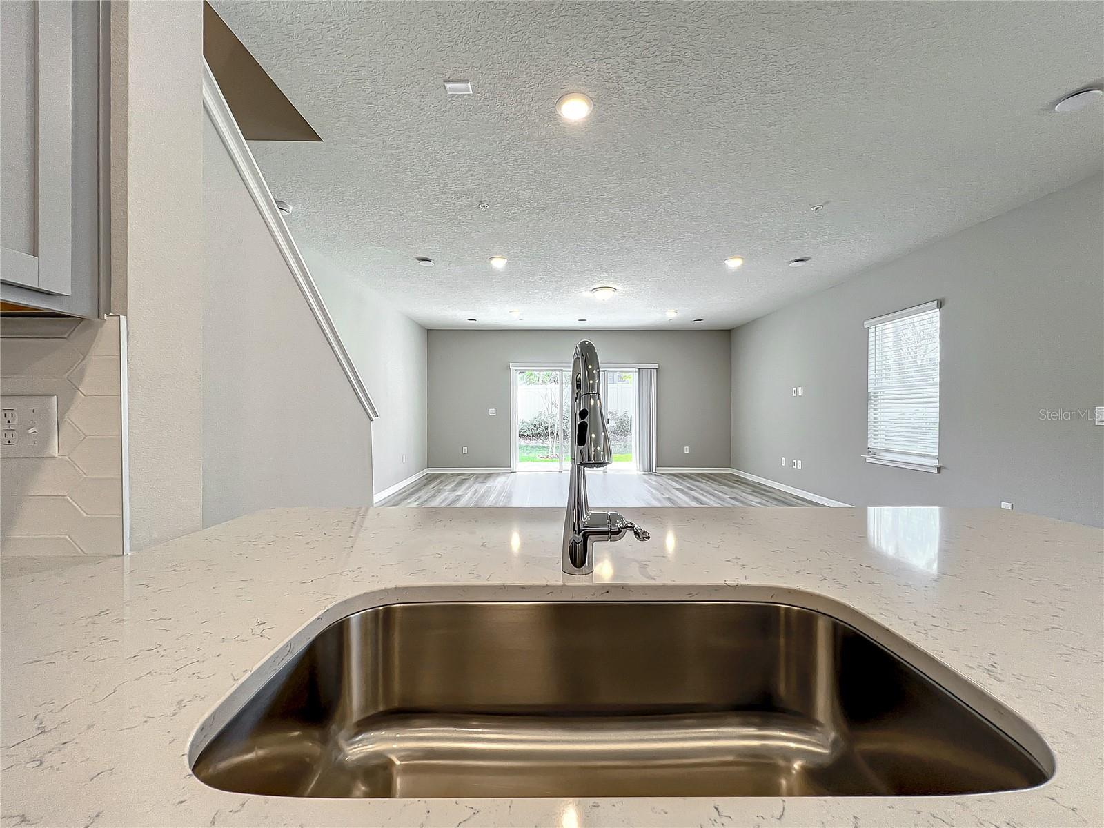 GRAYSON SQUARE - Residential Lease