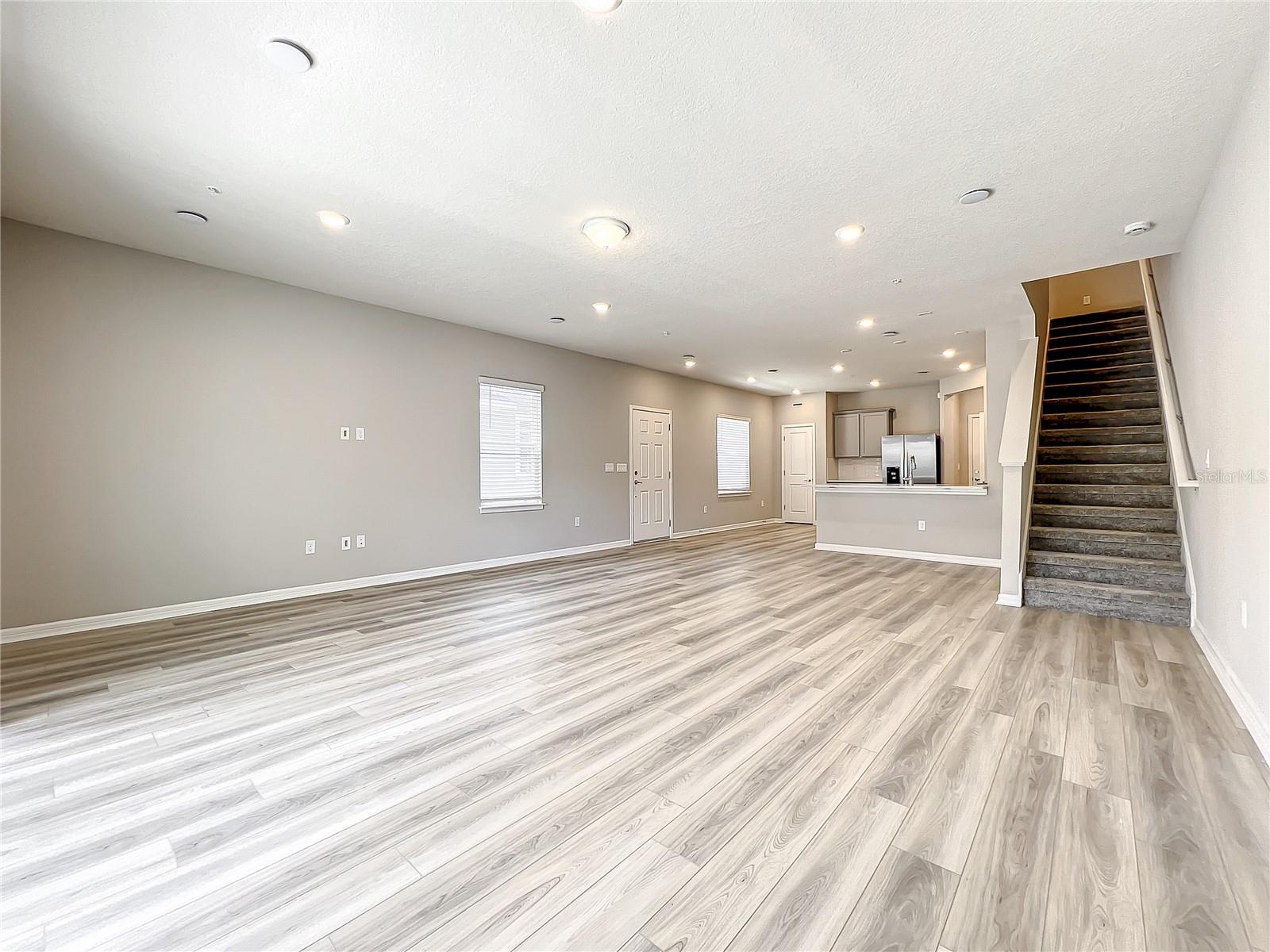 GRAYSON SQUARE - Residential Lease