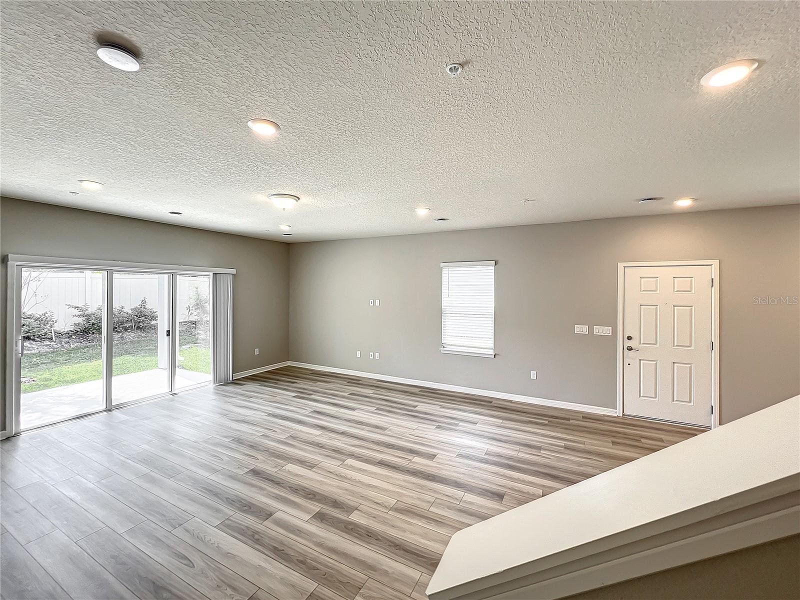 GRAYSON SQUARE - Residential Lease