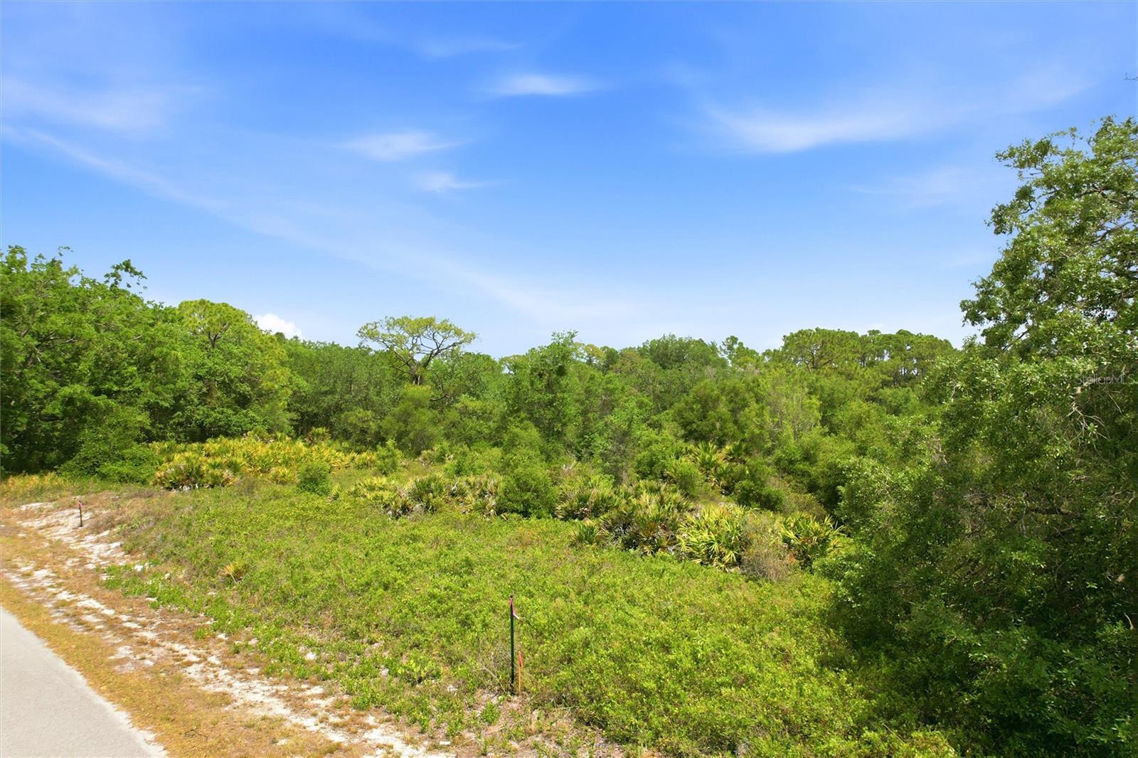 LEISURE LAKES SEC 03 - Land