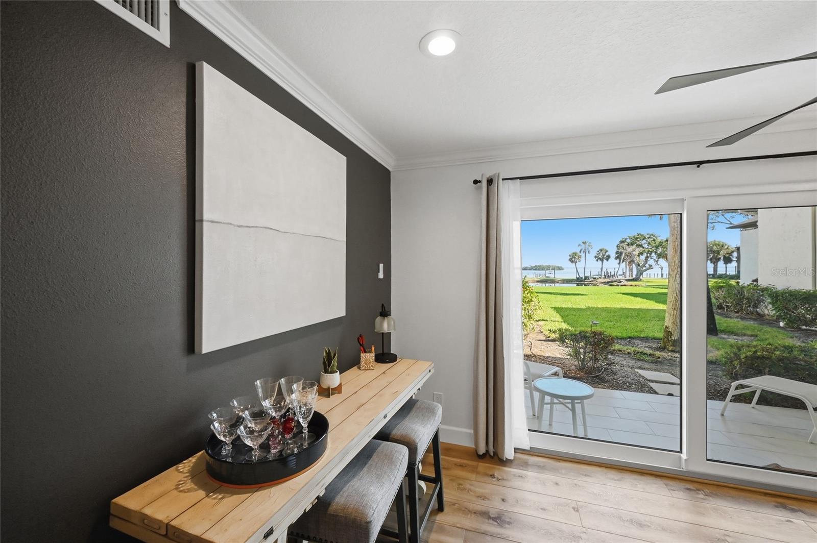 PELICAN HARBOUR & BEACH CLUB - Residential