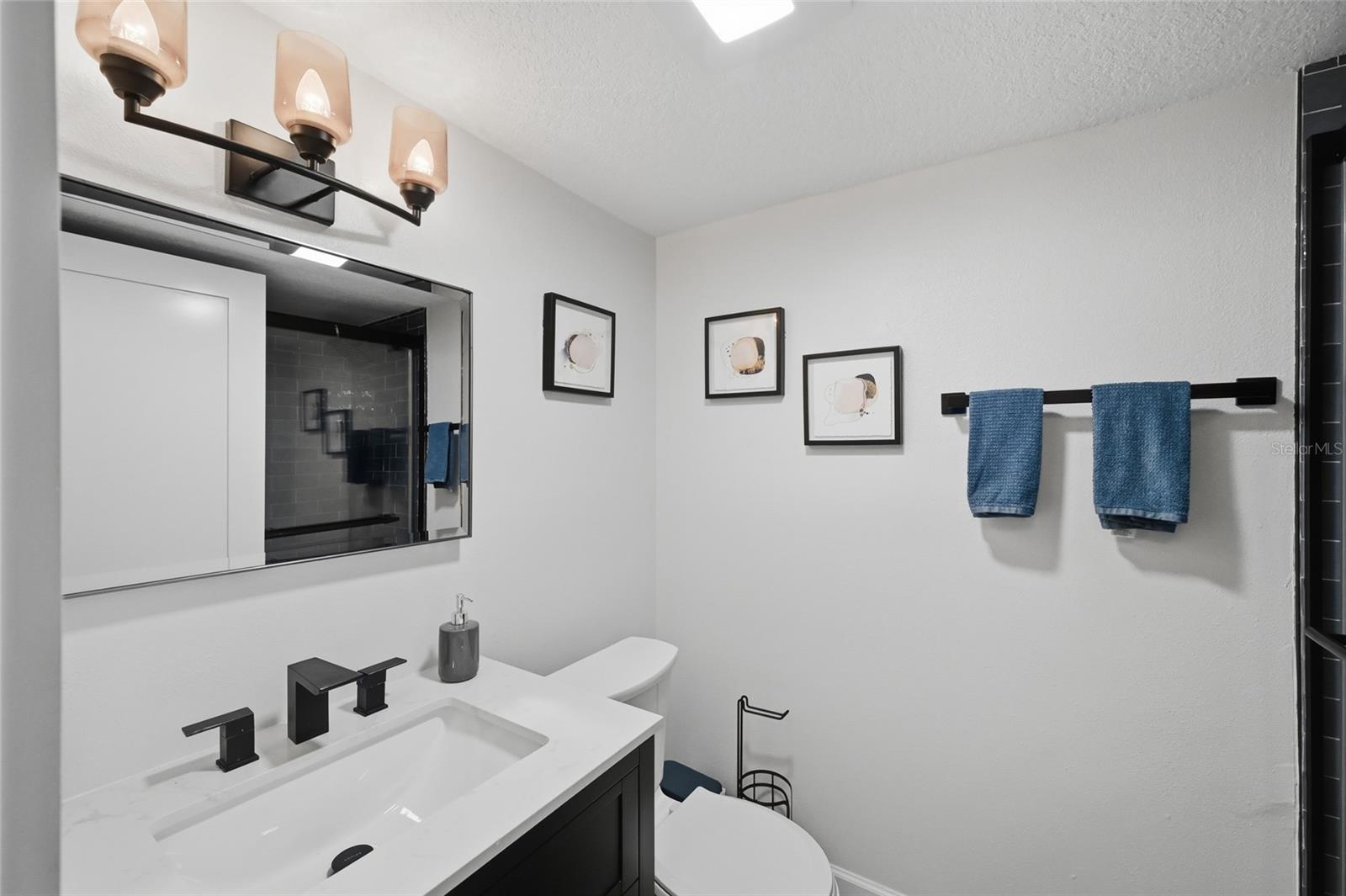 PELICAN HARBOUR & BEACH CLUB - Residential