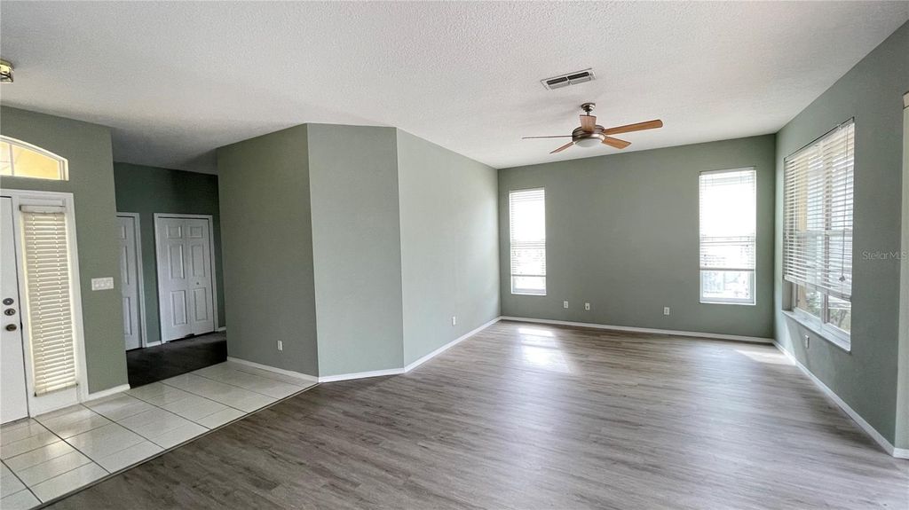 Photo of 210 41st Street NE, Bradenton, FL 34208 (MLS # A4690894)