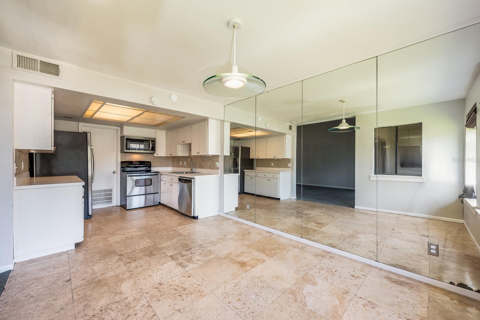 ORIENTA POINT CONDO 1 - Residential