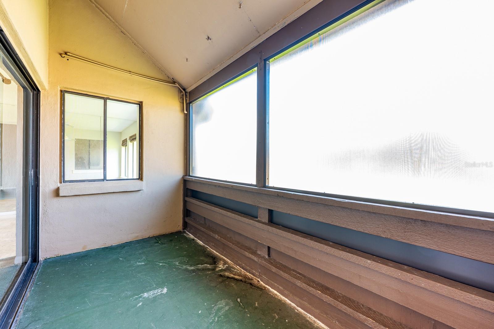 ORIENTA POINT CONDO 1 - Residential