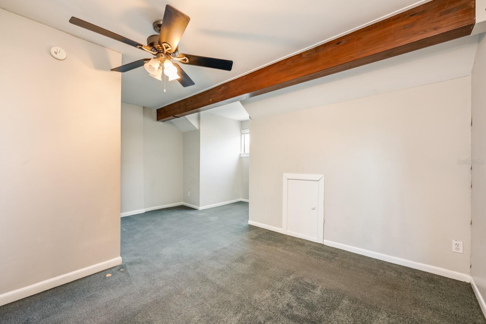 ORIENTA POINT CONDO 1 - Residential