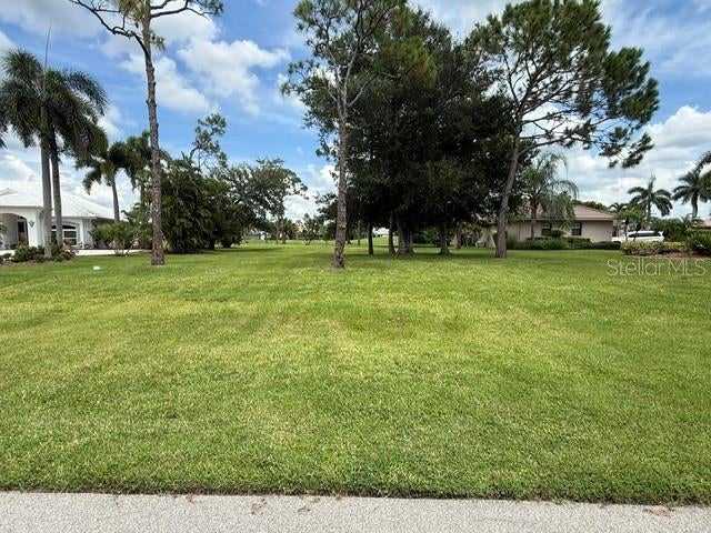 3030 BIG BEND CIRCLE