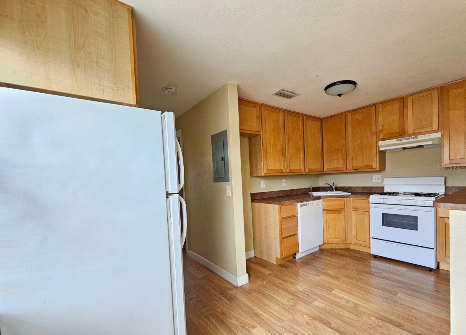 117 N EVERGREEN AVENUE 201