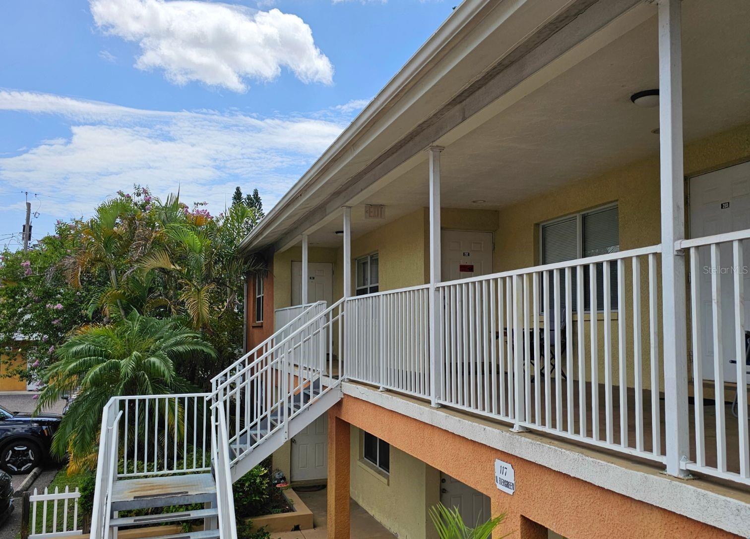 117 N EVERGREEN AVENUE 201