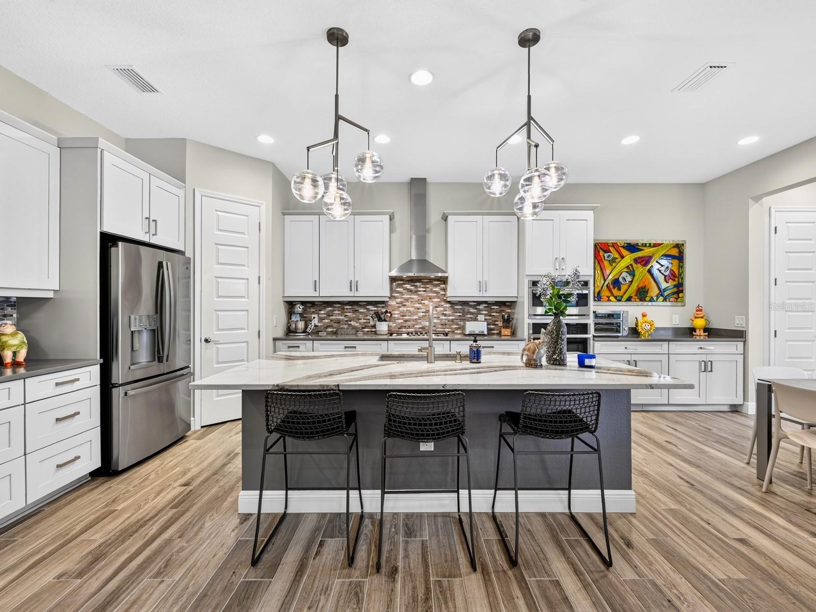800 TAILWIND PLACE