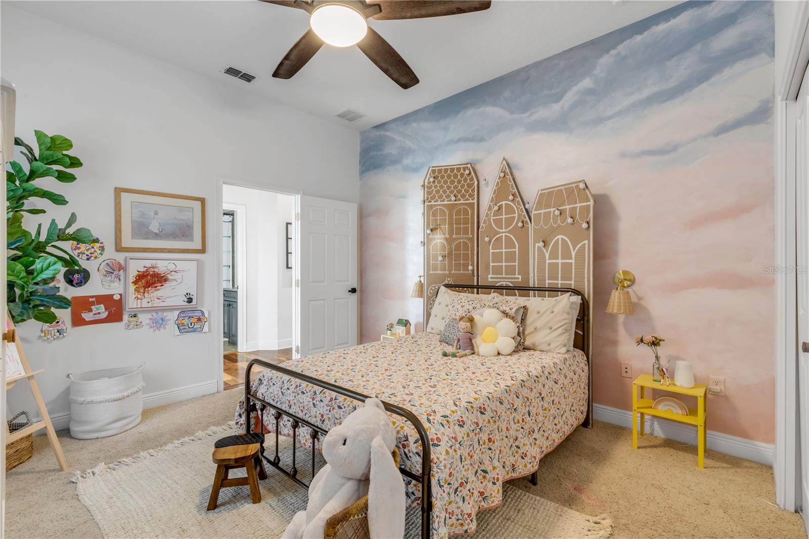 MOUNT DORA LOCH LEVEN PH 05 - Residential