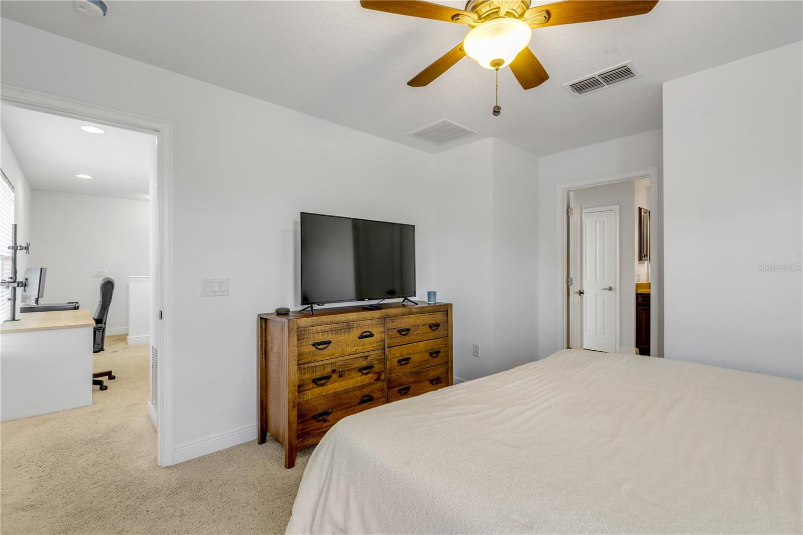 MOUNT DORA LOCH LEVEN PH 05 - Residential