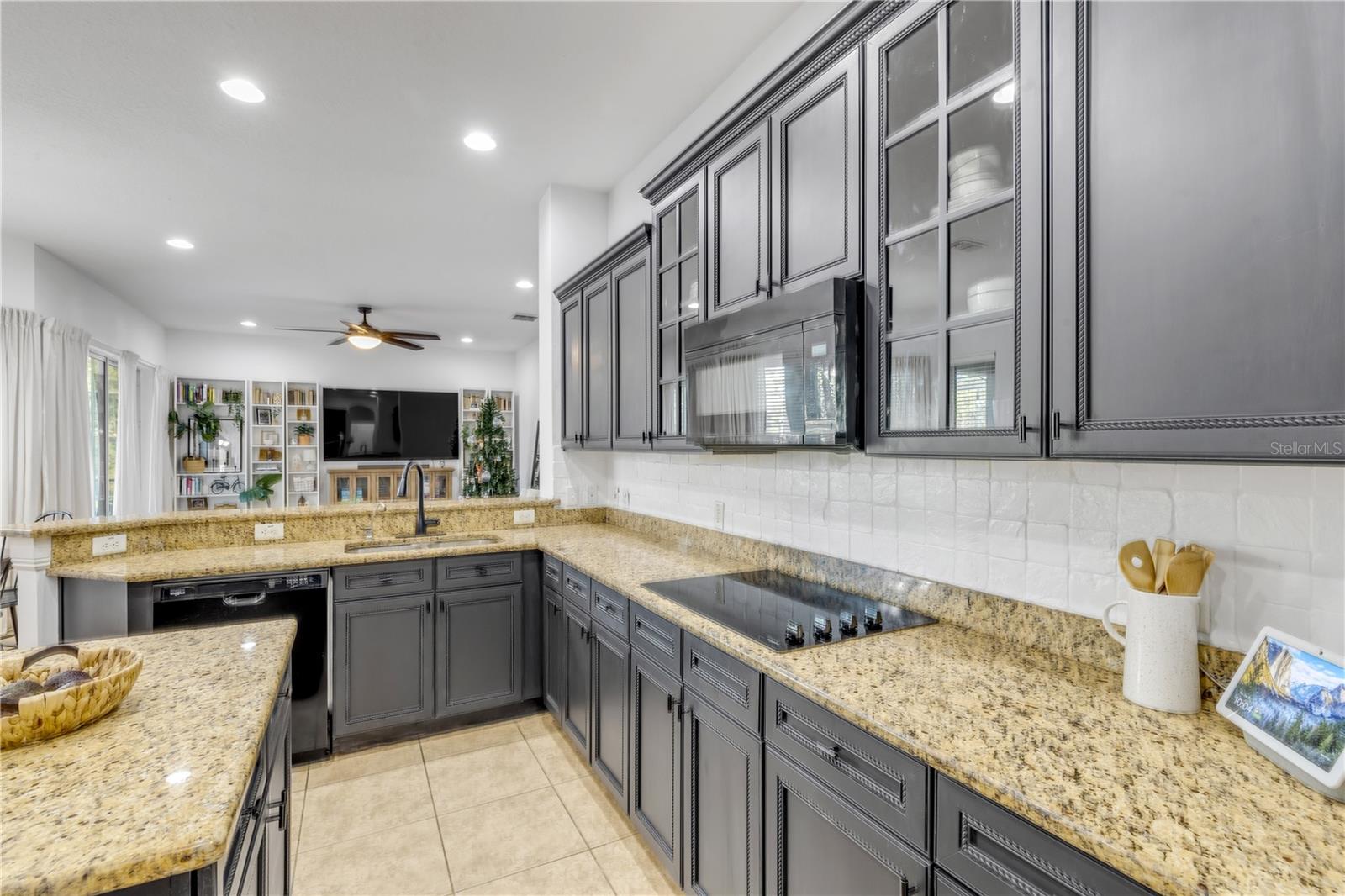 MOUNT DORA LOCH LEVEN PH 05 - Residential