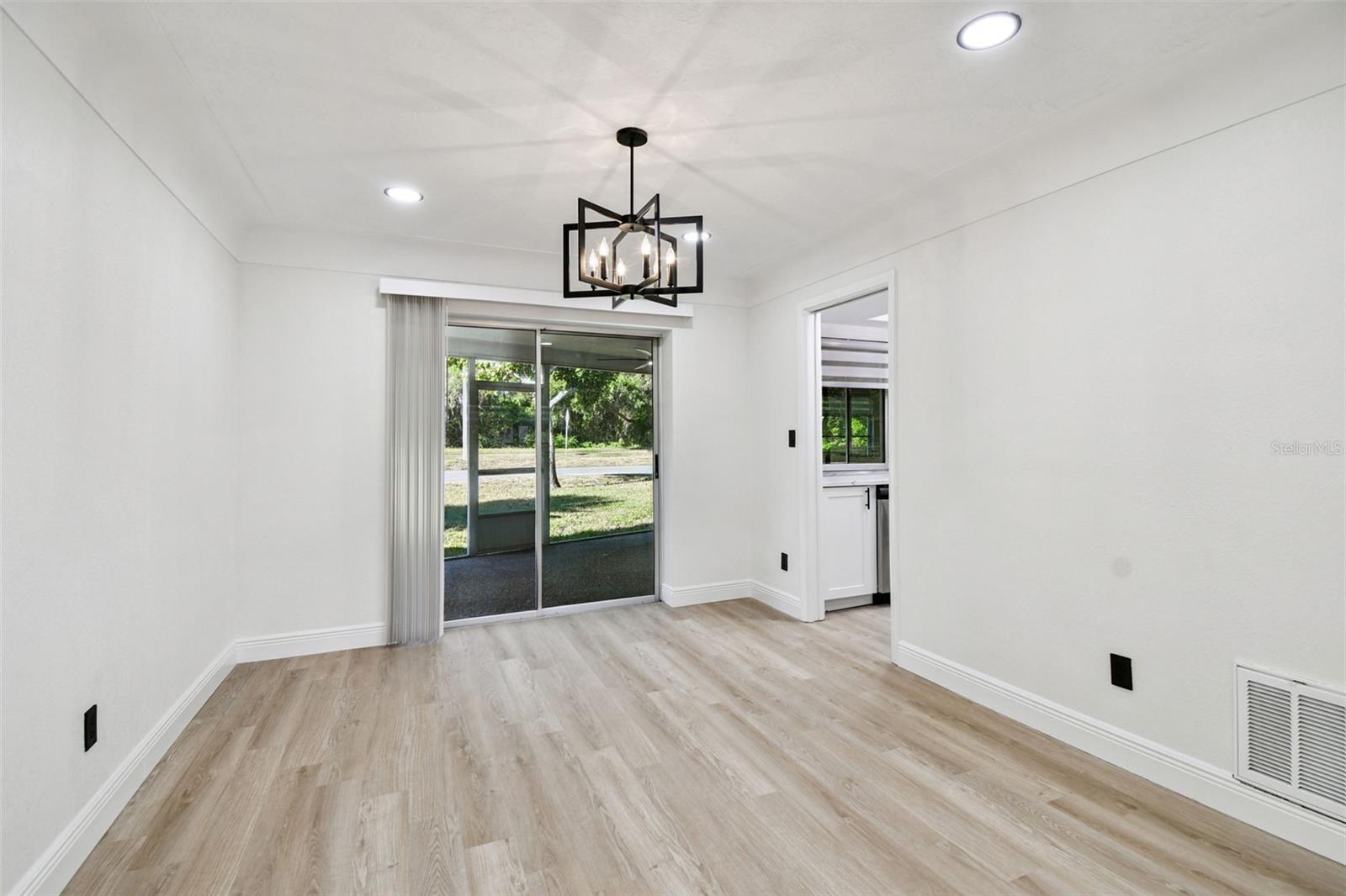 WESTLAKE VILLAGE - Residential Lease