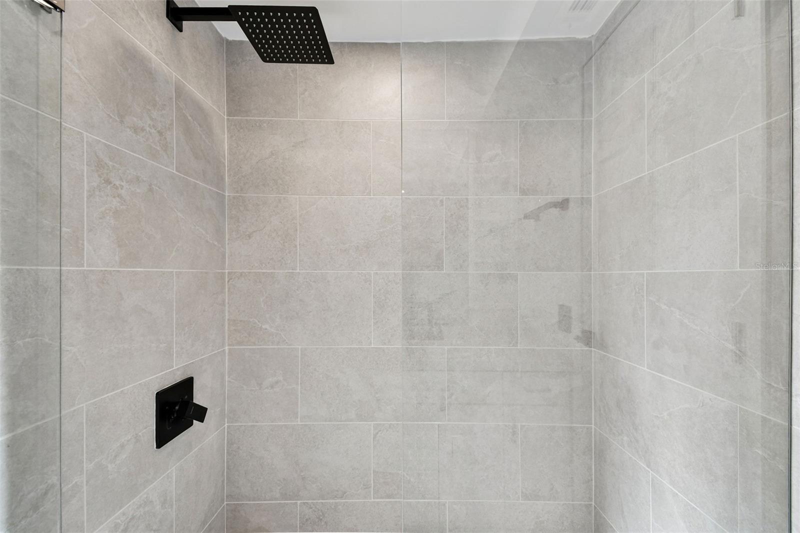 WESTLAKE VILLAGE - Residential Lease