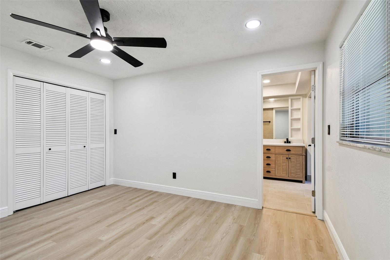 WESTLAKE VILLAGE - Residential Lease