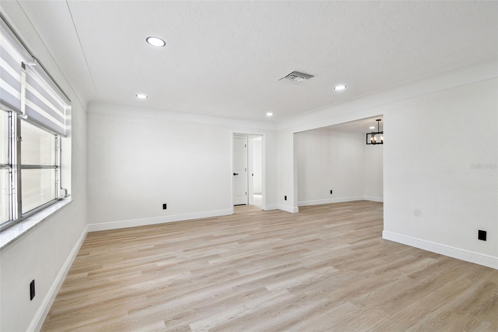 WESTLAKE VILLAGE - Residential Lease