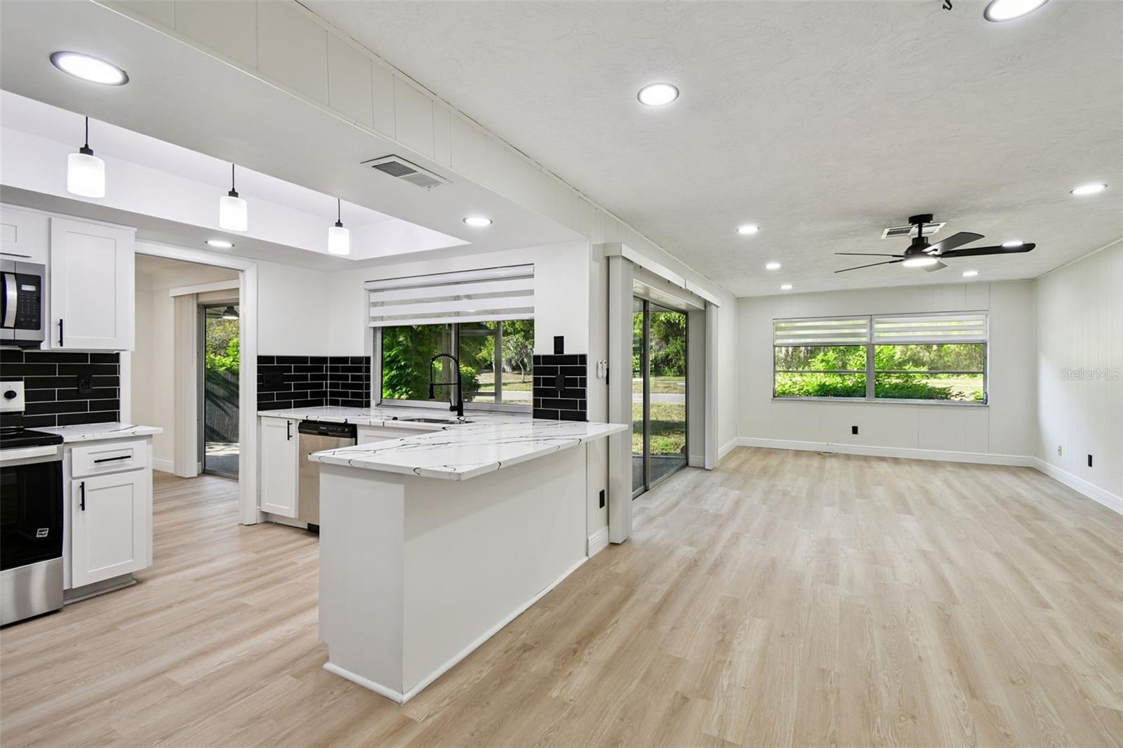 WESTLAKE VILLAGE - Residential Lease