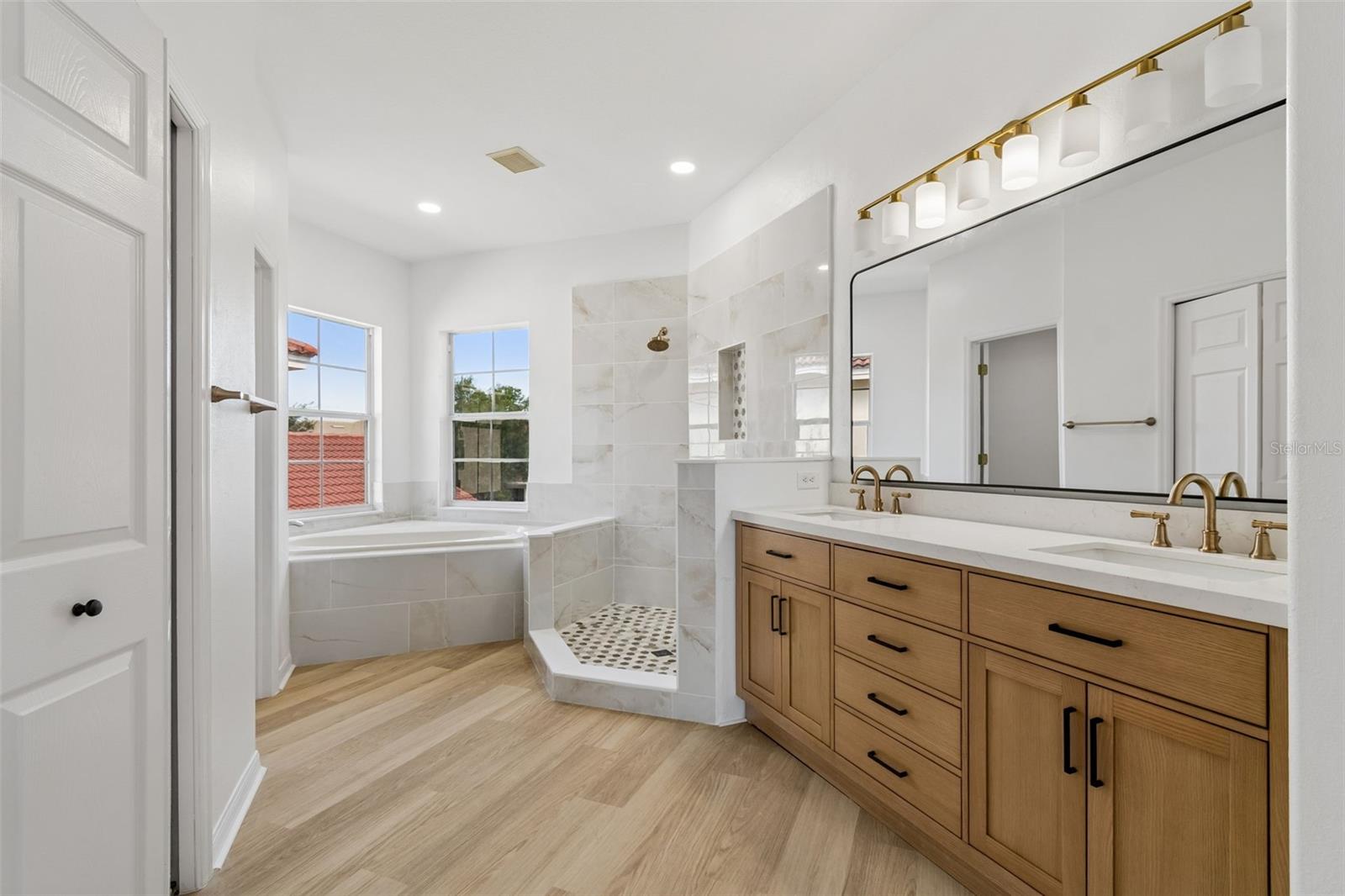 HIGHLAND WOODS 2 - Residential