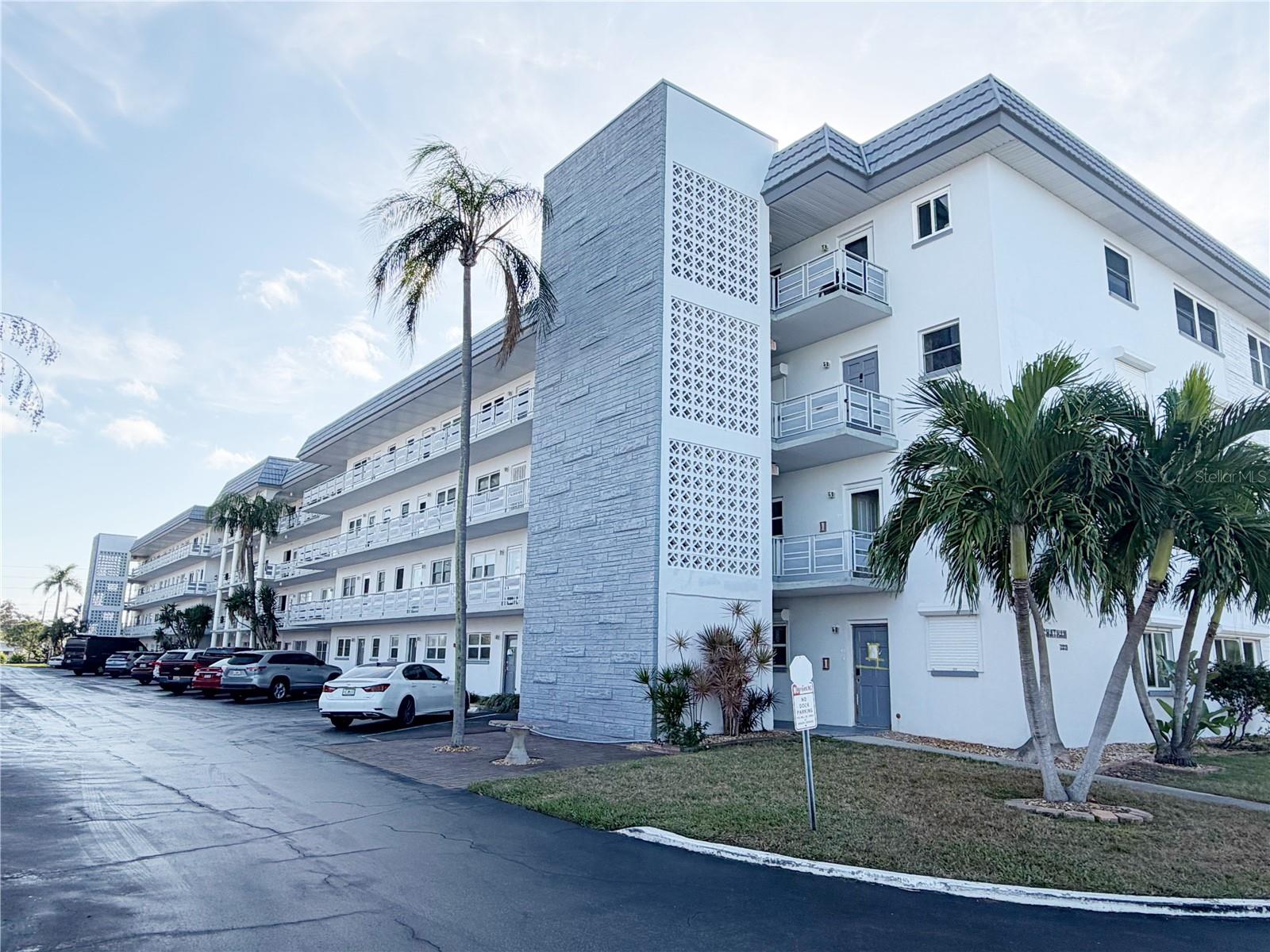 TOWN SHORES GULFPORT - Residential