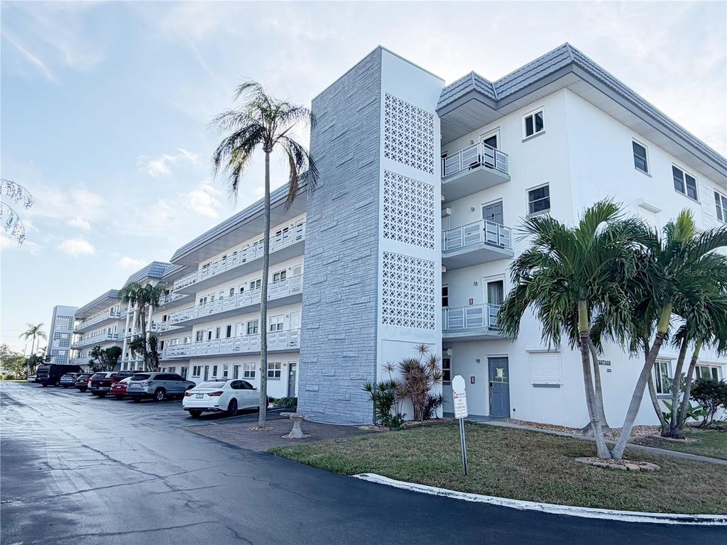 Photo of 3018 59th Street S #111, Gulfport, FL 33707 (MLS # TB8458766)