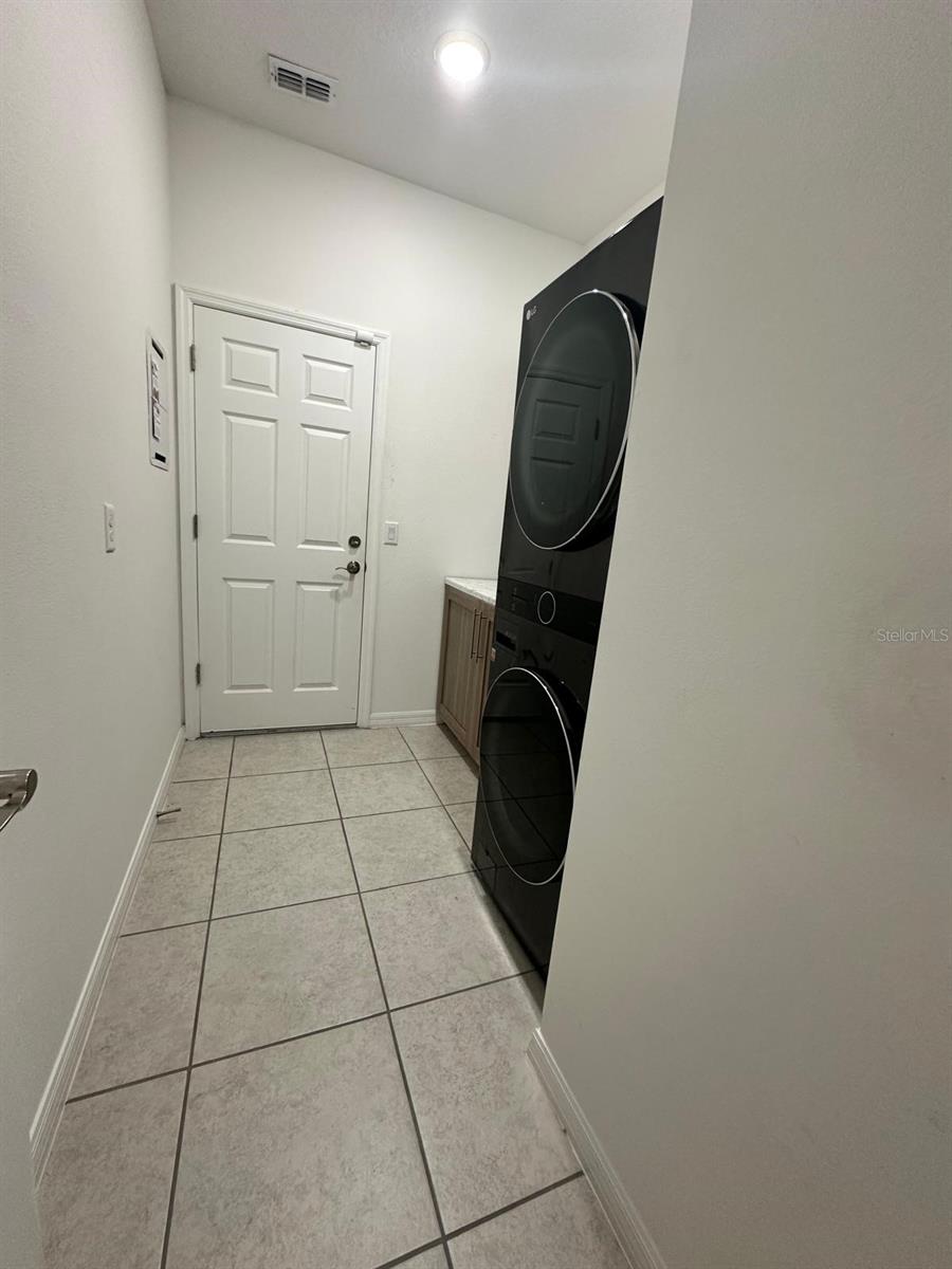 AVALON PARK TAVARES PH 1 - Residential Lease