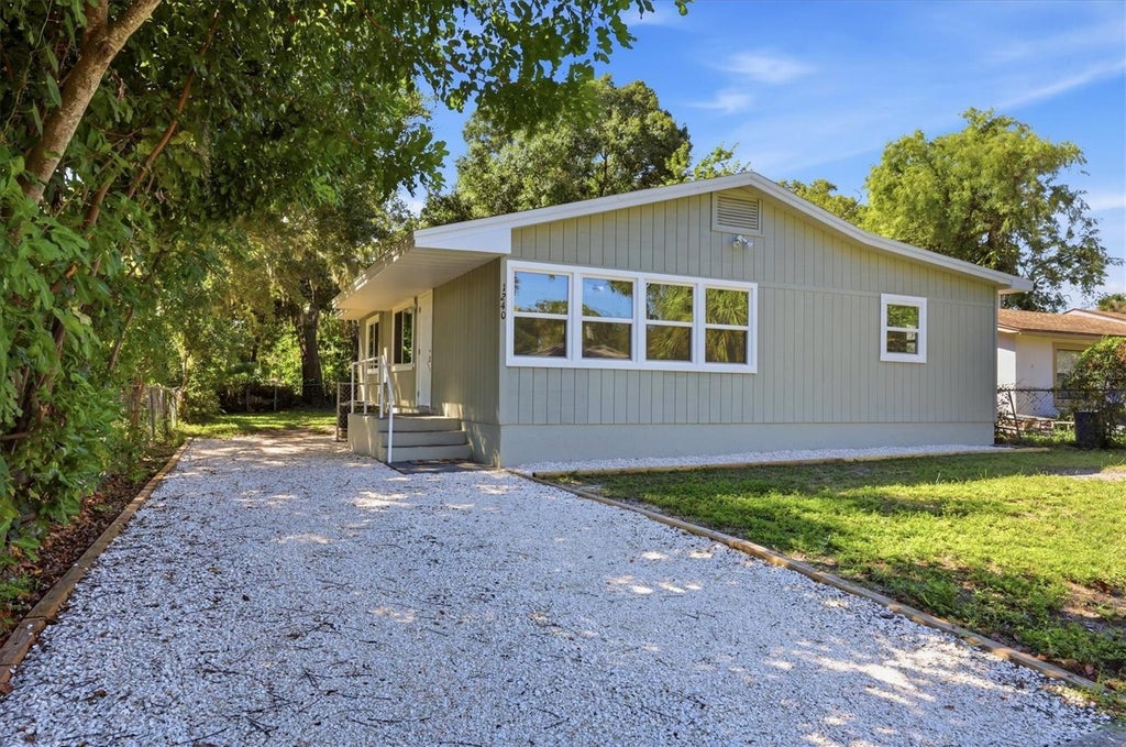 Photo of 1240 Highland Street, Sarasota, FL 34234 (MLS # A4707341)
