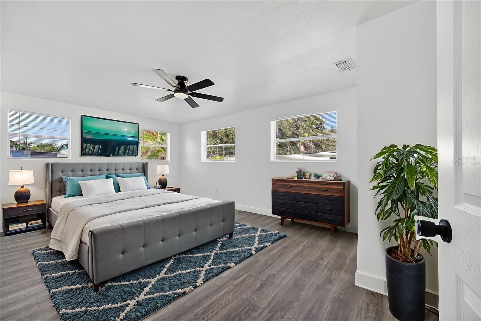 CONDEL GDNS - Residential