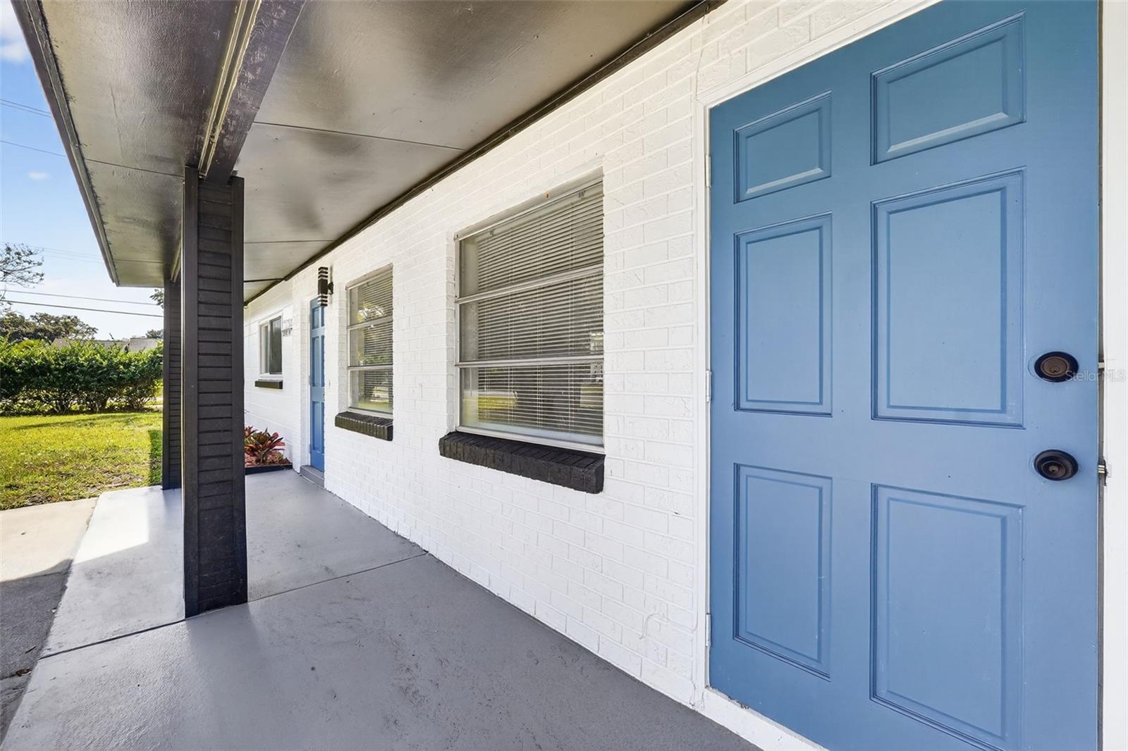 3034 TOURAINE AVENUE