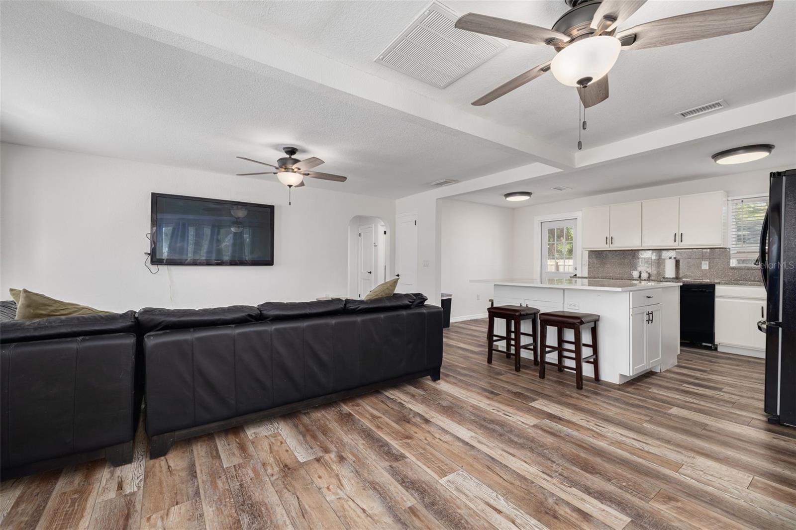 BELLE TERRE - Residential