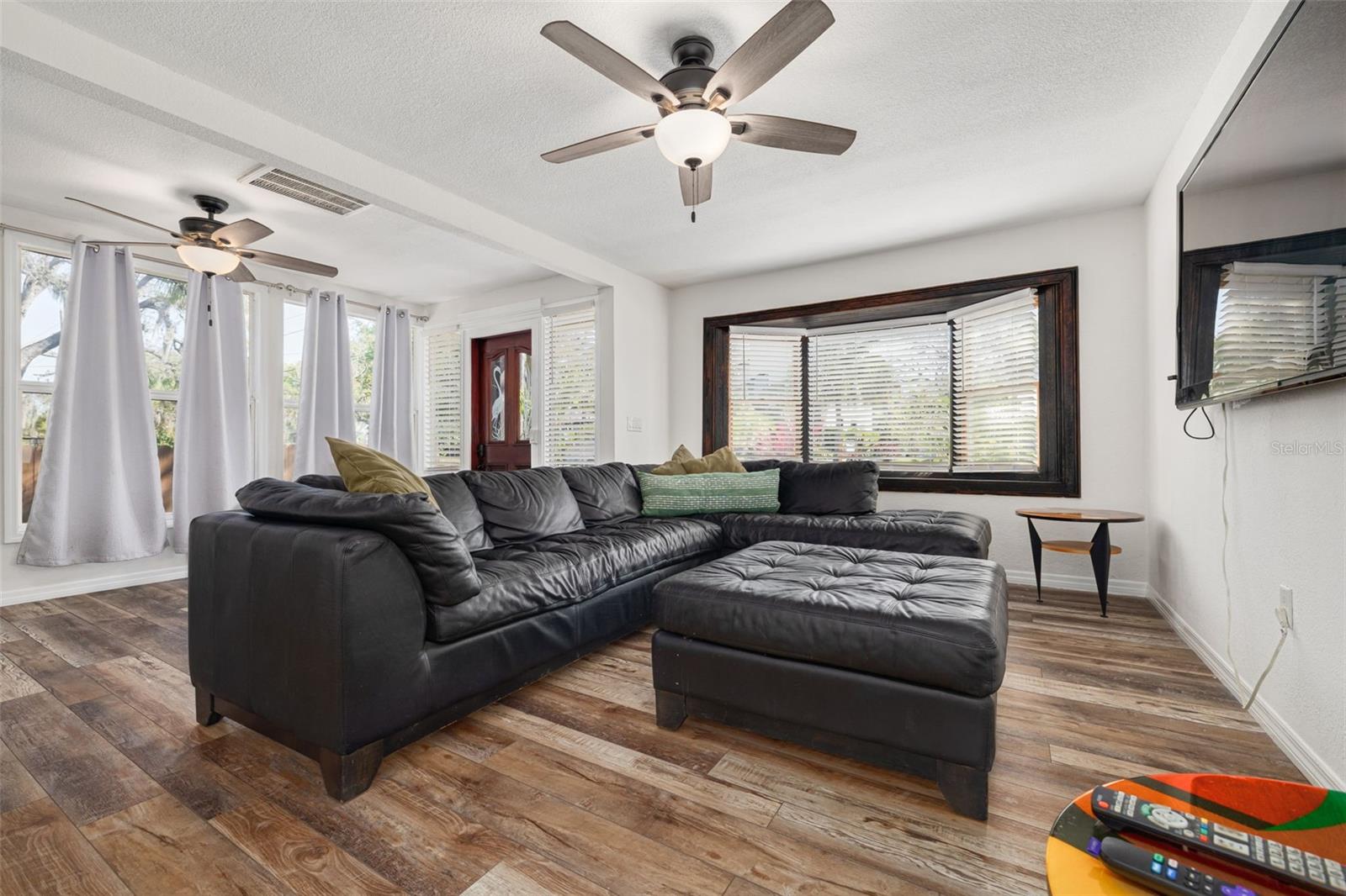 BELLE TERRE - Residential