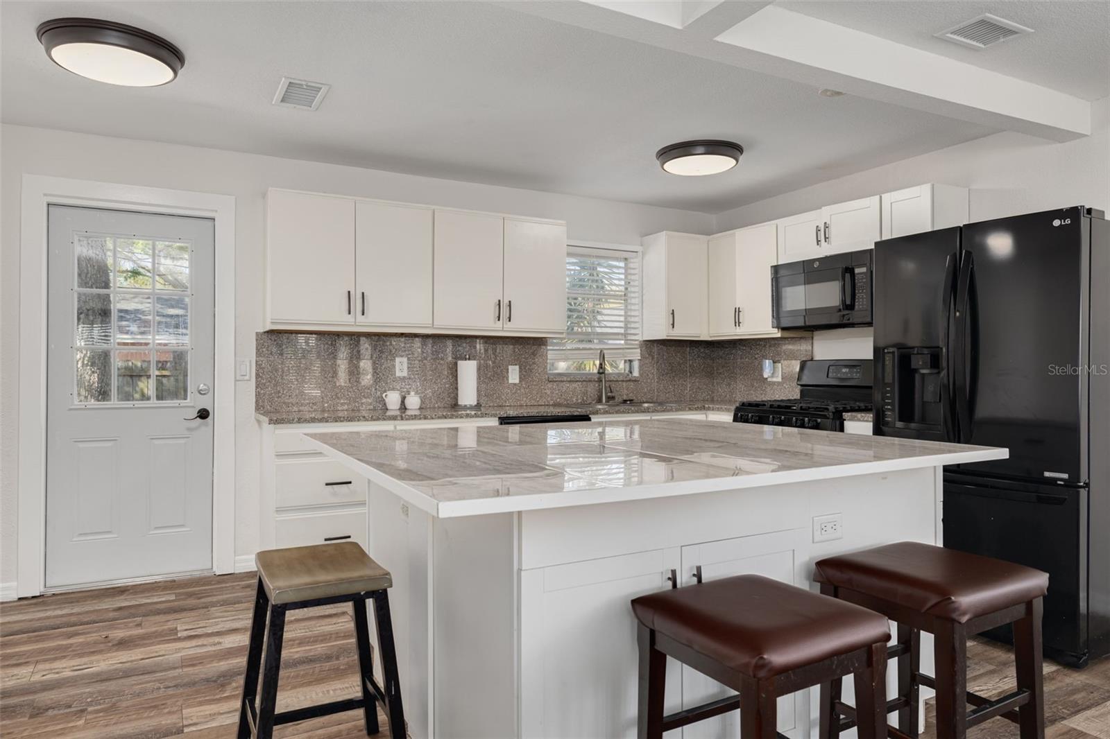 BELLE TERRE - Residential