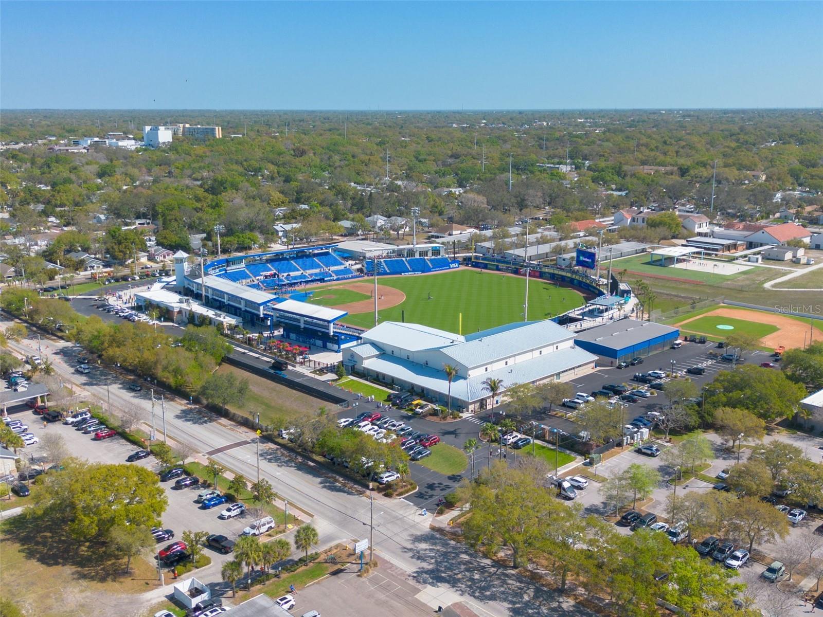 BELLE TERRE - Residential