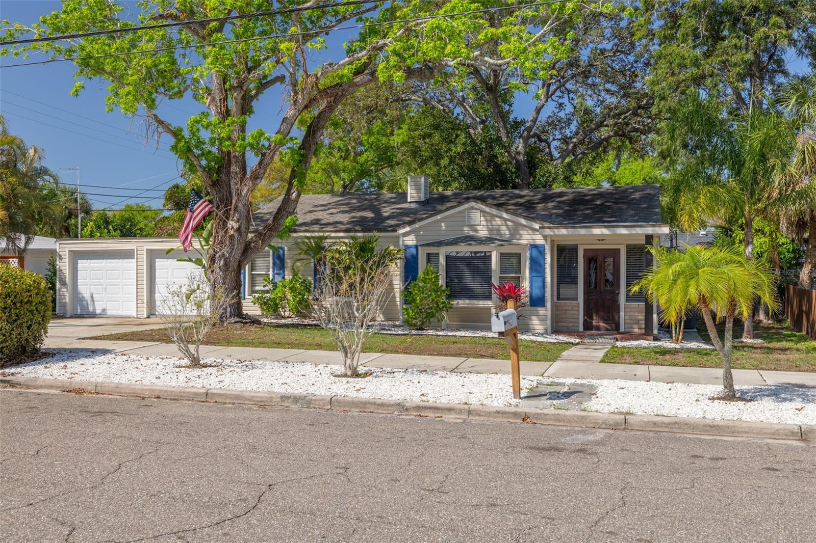 BELLE TERRE - Residential