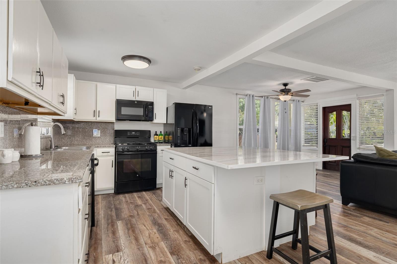 BELLE TERRE - Residential