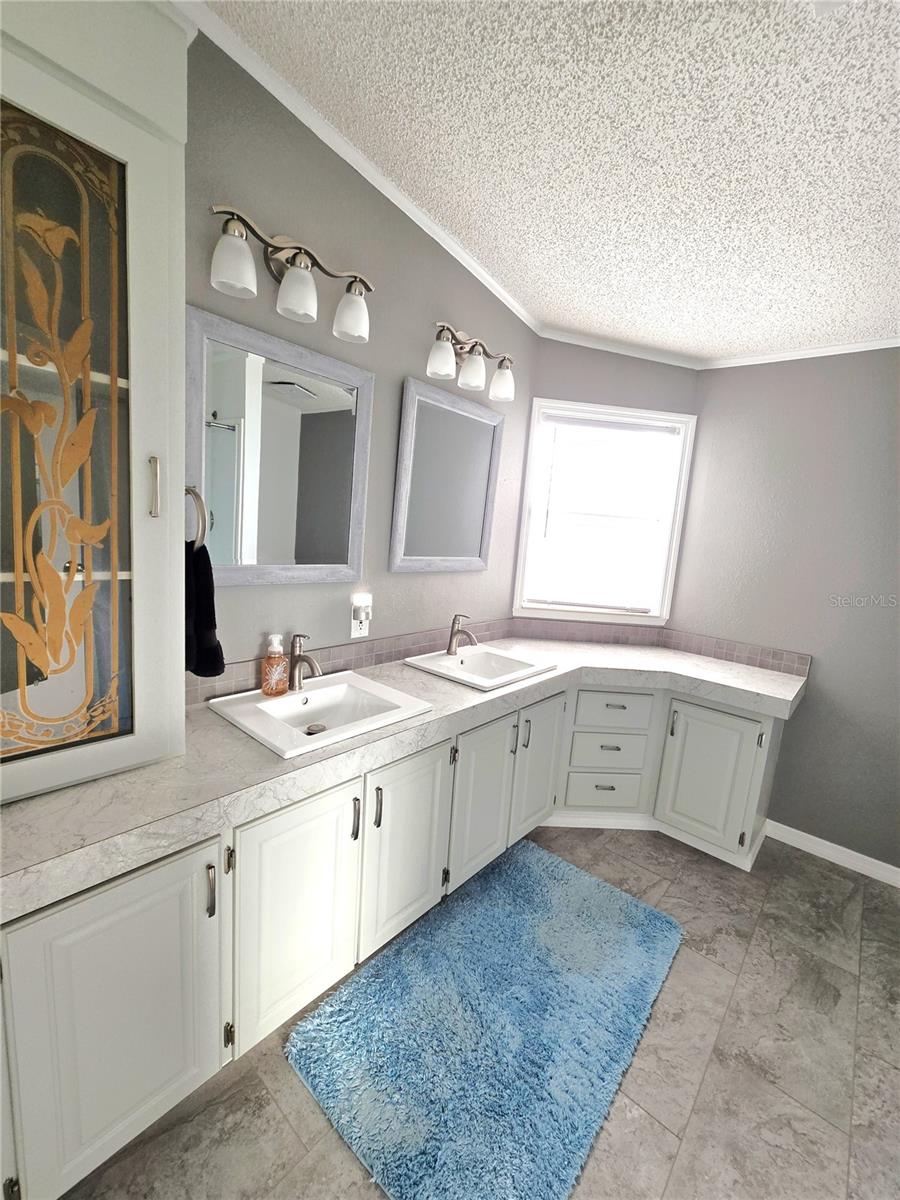 SWEETWATER GOLF & TENNIS CLUB - Residential