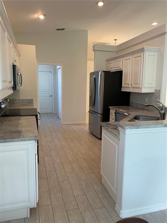 EDGEWATER VILLAGE SUBPHASE A - Residential